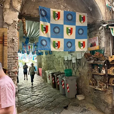 Alfondaco14 Νάπολη